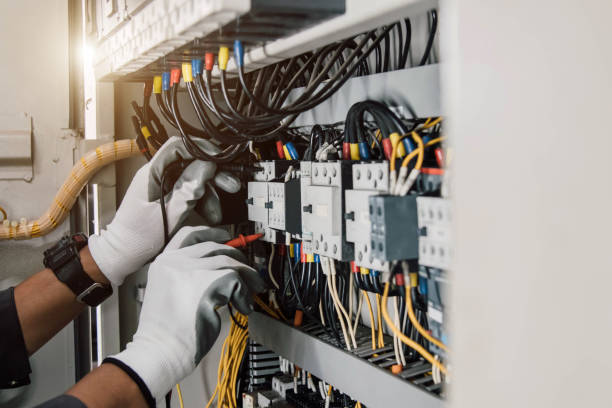 Best Affordable Emergency Electrician  in Waverly, IL